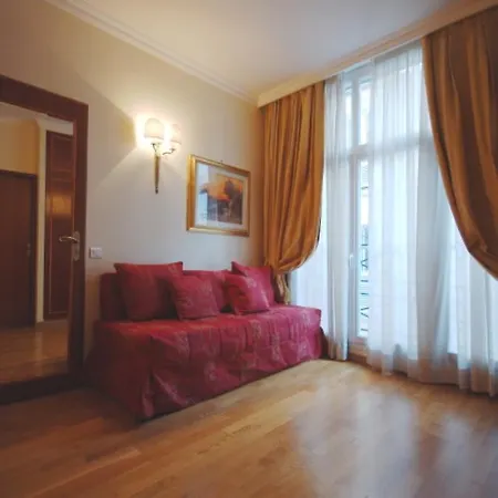 Rue Brey - 5 Persons Apartment